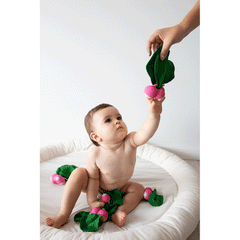Ramona the Radish Mini Doudou-Teether Oli&Carol  