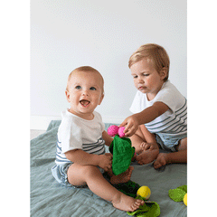 Ramona the Radish Mini Doudou-Teether Oli&Carol  