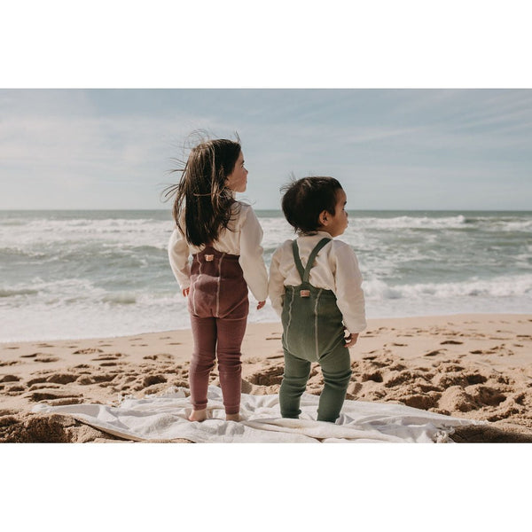 Pantaloni alle Caviglie Silly Silas - Matcha Oat Latte  