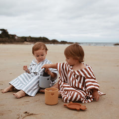 Poncho da Bagno a Righe - Marrone Rose in April  