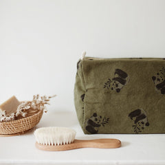 Trousse da Bagno con Panda - Kaki Rose in April  